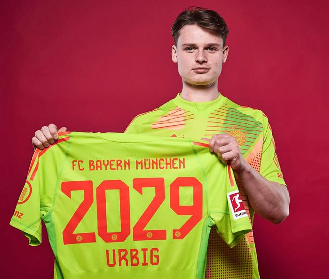 Tiểu sử thủ môn Jonas Urbig CLB Bayern Munich