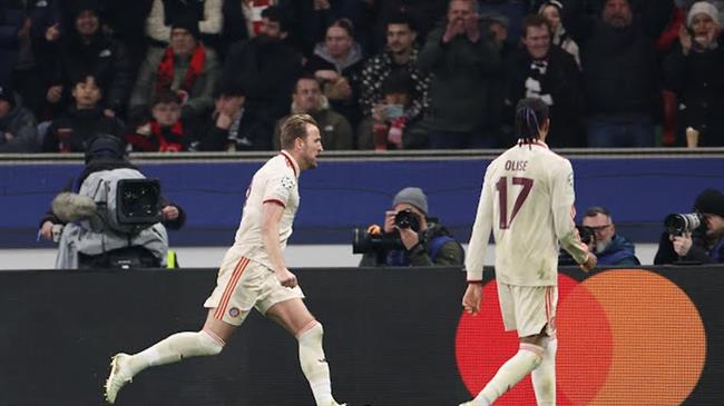 Harry Kane co 1 ban 1 kien tao truoc Leverkusen.