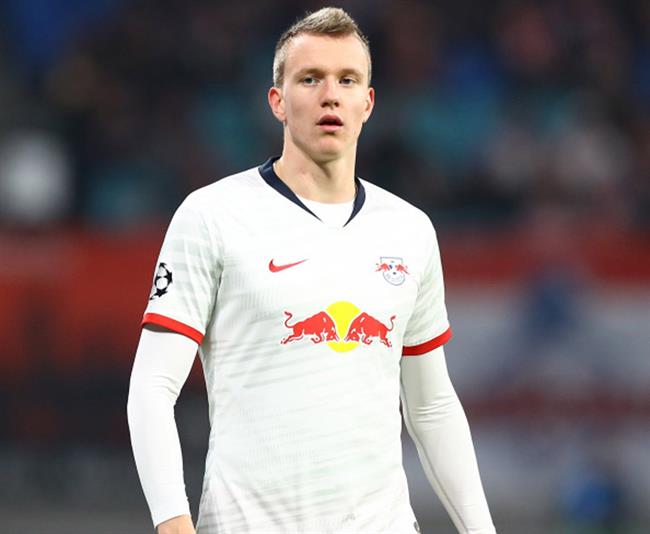 Tiểu sử cầu thủ Lukas Klostermann