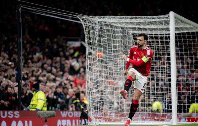 Xem Bruno Fernandes đá chưa "người đẹp"?