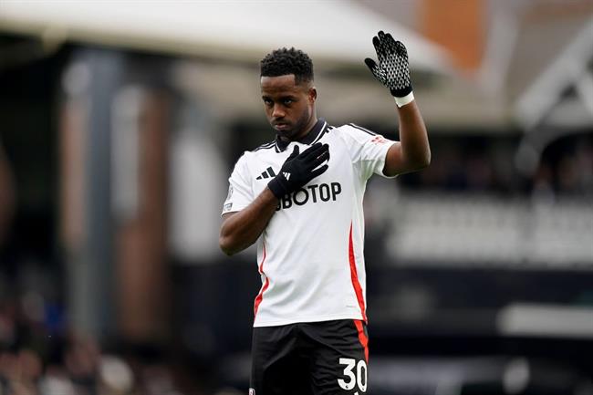 Ryan Sessegnon giải thích lý do không ăn mừng khi phá lưới Tottenham