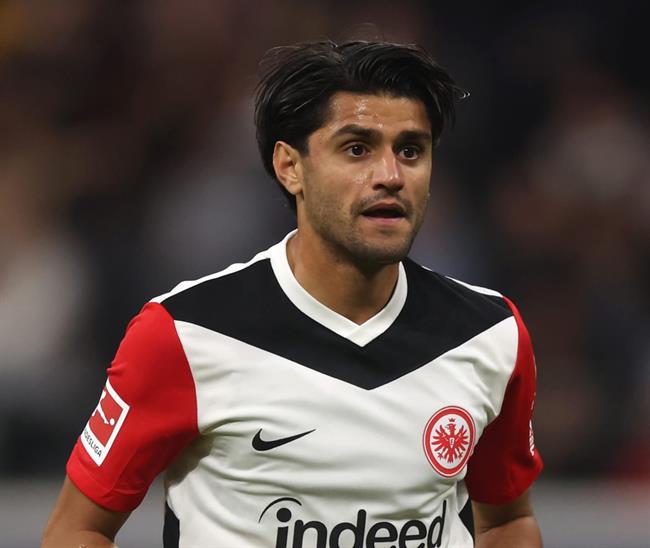 Tiểu sử tiền vệ Mahmoud Dahoud