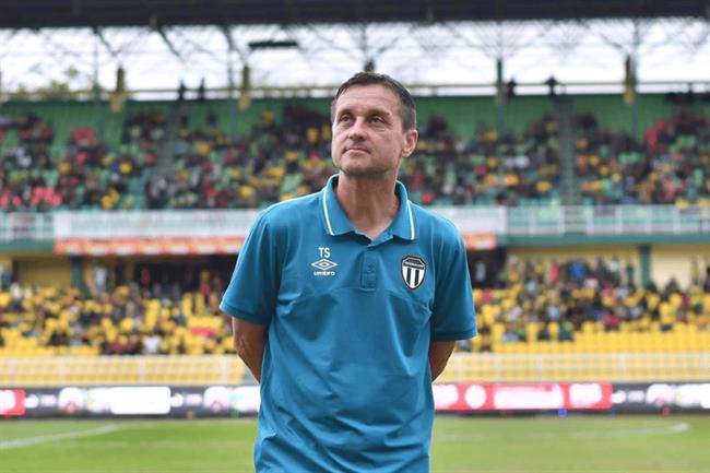 CLB Thanh Hóa chốt thầy ngoại thay HLV Velizar Popov