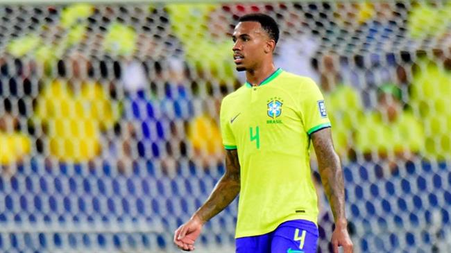  Gabriel Magalhaes roi tuyen Brazil tro lai Arsenal.