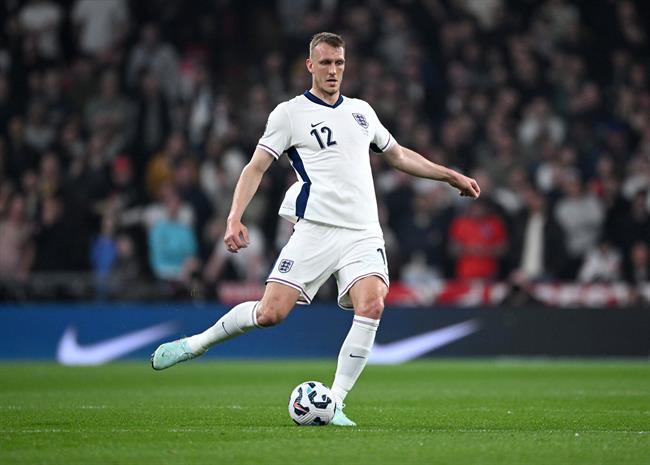 Dan Burn nuối tiếc khi lỡ cơ hội ghi bàn ở trận ra mắt ĐT Anh