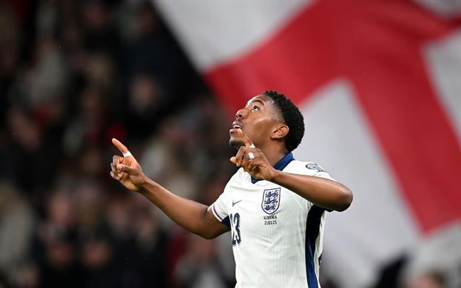 Myles Lewis-Skelly: Kiêu hãnh tuổi 18