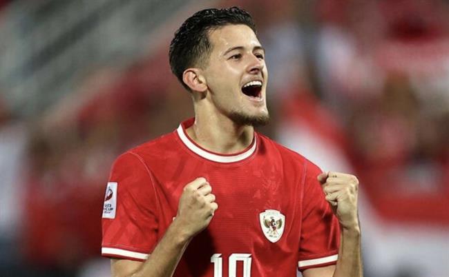 Trung vệ nhập tịch ĐT Indonesia đáp trả mạnh mẽ sau trận thắng ĐT Bahrain