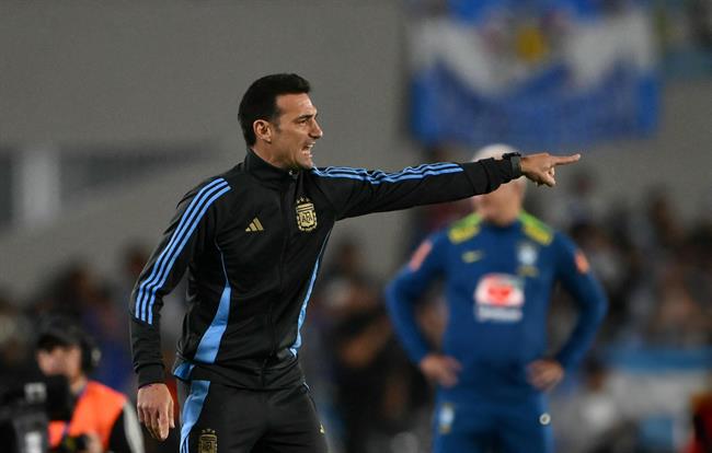 ĐT Argentina không quyết tâm hơn vì bị Raphinha khiêu khích