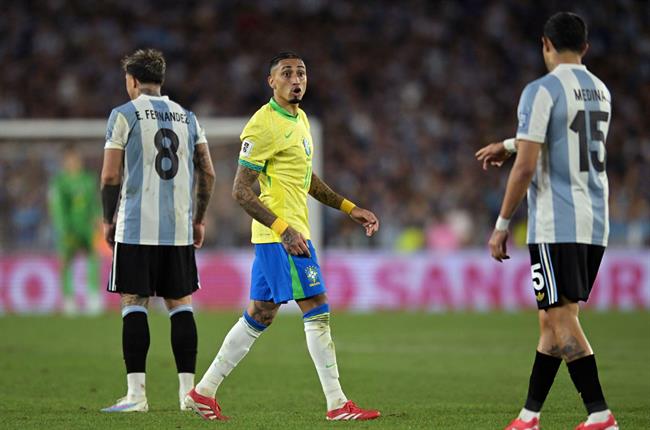 ĐT Argentina không quyết tâm hơn vì bị Raphinha khiêu khích 1