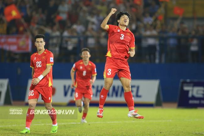 Thêm một tuyển thủ Việt Nam được triệu tập đấu Man United