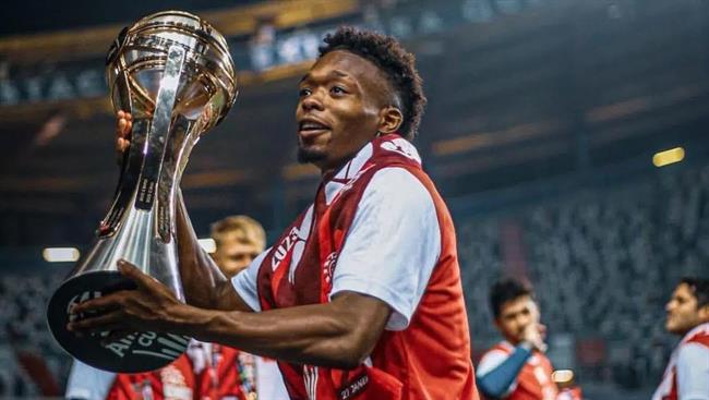 Tiểu sử tiền vệ Alvaro Djalo