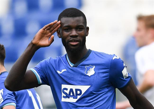 Tiểu sử tiền đạo Ihlas Bebou