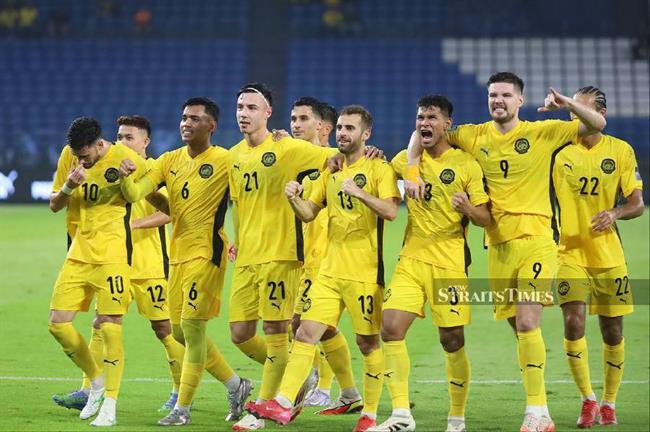 Malaysia đề xuất dàn sao hạng B cho HLV Kim Sang Sik