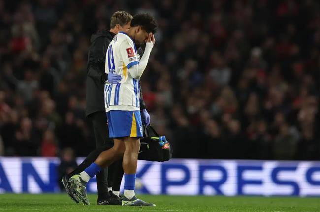 Brighton thiệt đơn thiệt kép sau trận thua Nottingham Forest