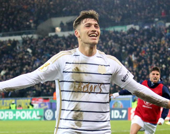 Tiểu sử tiền vệ Luca Kerber