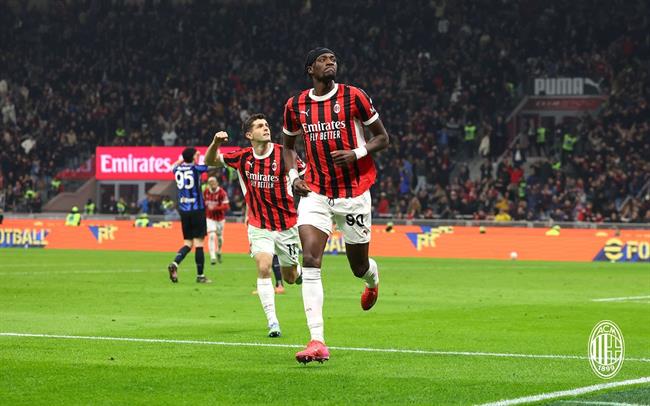 Nhận định AC Milan vs Fiorentina (01h45 ngày 64) San Siro rực lửa 1