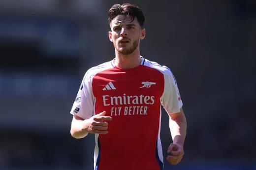 Rio Ferdinand tiet lo tung khuyen MU ky hop dong voi Declan Rice.