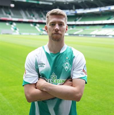 Tiểu sử hậu vệ Mitchell Weiser