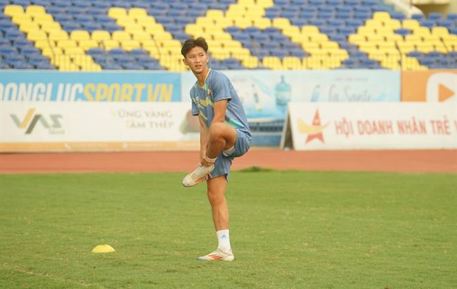 Tiền vệ Việt kiều Lào gây ấn tượng trong ngày ra mắt CLB Thanh Hoá