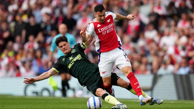 Những quyết định gây tranh cãi khiến Arsenal mất oan điểm số mùa này 3