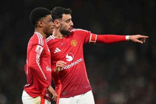 Amad va Fernandes la hai cau thu duy nhat cua MU duoc Neville tin tuong.