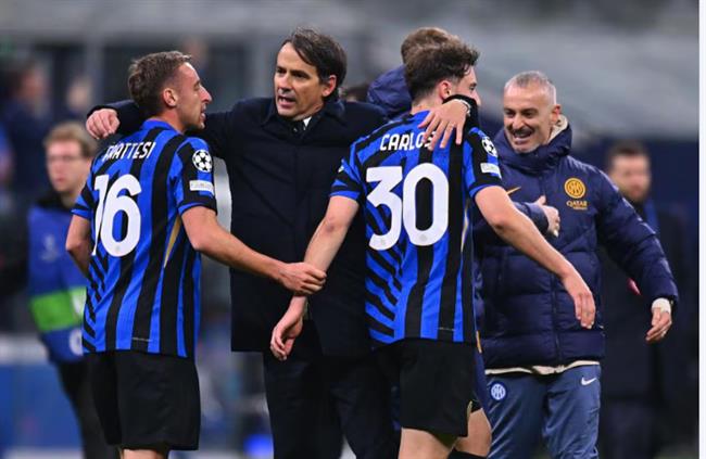 Simone Inzaghi hanh phuc khi Inter vao ban ket Champions League.
