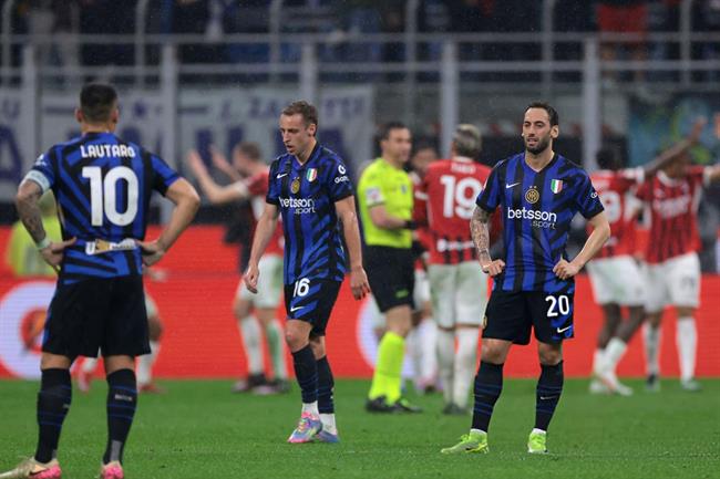 Inter tan mộng ăn ba vì hàng xóm