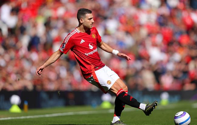 Diogo Dalot đòi hỏi đồng đội ở MU chơi quyết liệt hơn 1 Diogo Dalot đòi hỏi đồng đội ở MU chơi quyết liệt hơn 1