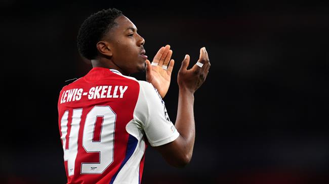 Lewis-Skelly: Arsenal sẵn sàng đối đầu PSG nhờ thiên tài Arteta