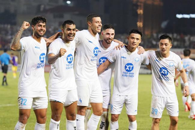 CLB Hà Nội 0-3 Nam Định: Khi bản lĩnh nhà vua lên tiếng