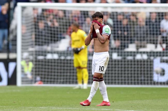 Lucas Paqueta bật khóc sau khi nhận thẻ vàng trước Tottenham