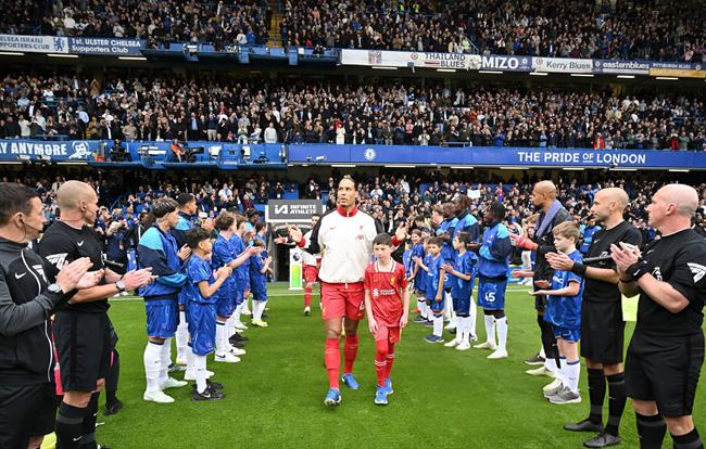 Arsenal không nên dựng hàng rào danh dự đón Liverpool 1