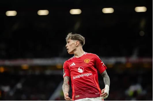 Paul Scholes lo lang neu MU ban Alejandro Garnacho.