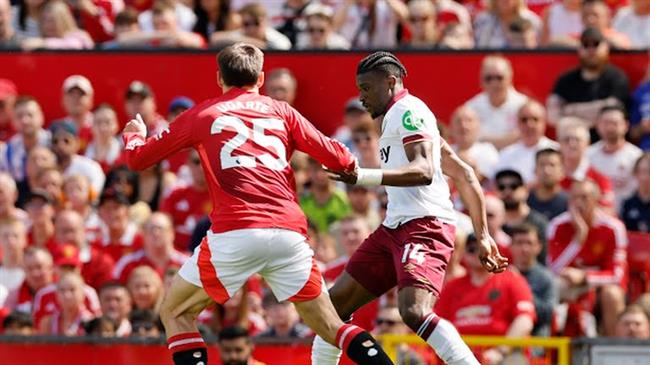 HLV Ruben Amorim cập nhật tình hình của Leny Yoro 1