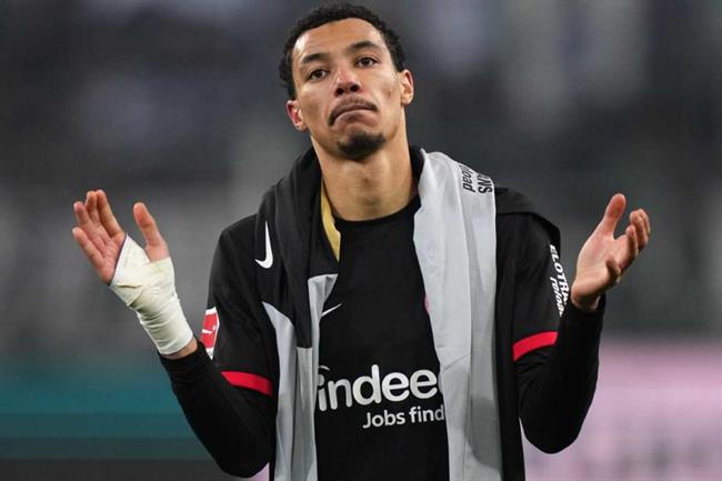 Man United nhận tin vui khi theo đuổi tiền đạo của Eintracht Frankfurt