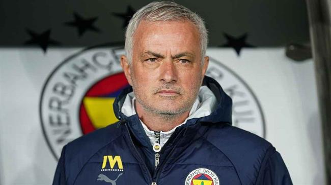 VIDEO: Jose Mourinho: "Tôi chọn đội hình bằng cách tung đồng xu"