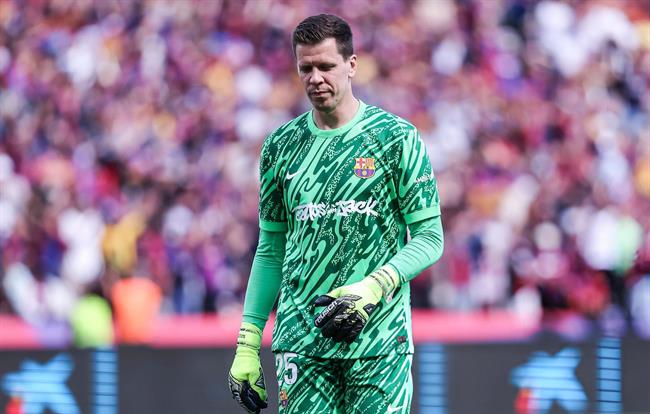 Szczesny phân vân trước đề nghị gia hạn của Barca 1