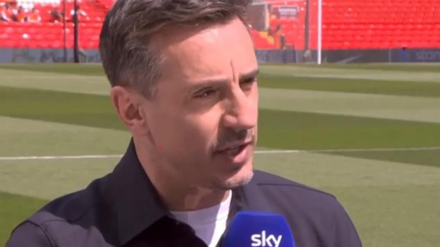 Gary Neville khuyên Arsenal mua thêm tiền đạo ở Hè 2025. Gary Neville khuyen Arsenal mua them tien dao o He 2025.