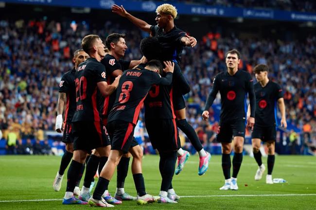 HLV Hansi Flick gửi cảnh báo tới các đối thủ sau chức vô địch La Liga