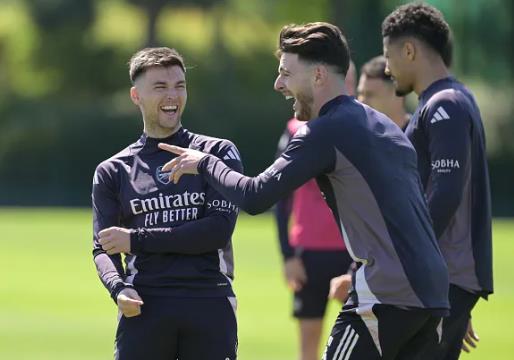 Arsenal nhận tin vui trước đại chiến Newcastle