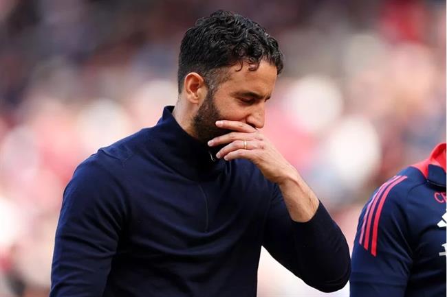 HLV Ruben Amorim chuan bi cung MU buoc vao tran chung ket Europa League 2024/25.