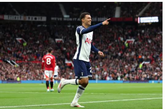 Tottenham danh bai MU 3 lan o mua giai nam nay.