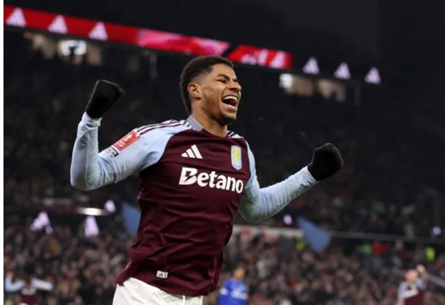 HLV Hansi Flick gui tin nhan cho Marcus Rashford.