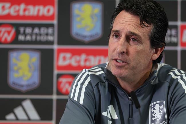 Unai Emery mong MU chơi hết sức ở trận đấu Aston Villa