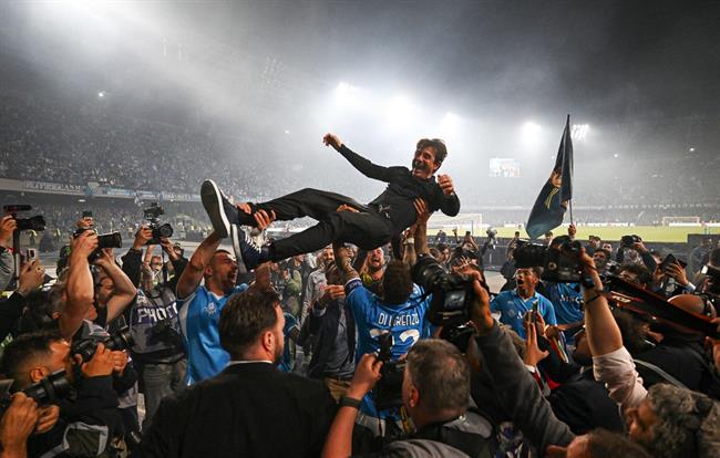 Hai điểm sáng rực rỡ của Napoli với Scudetto lần thứ tư lazyload