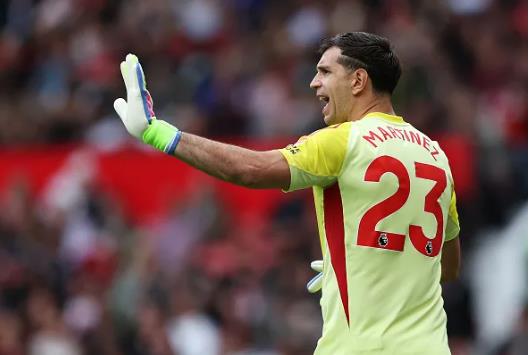 Unai Emery gửi thông điệp MU và Arsenal về vụ chuyển nhượng Emiliano Martinez Unai Emery gui thong diep MU va Arsenal ve vu chuyen nhuong Emiliano Martinez