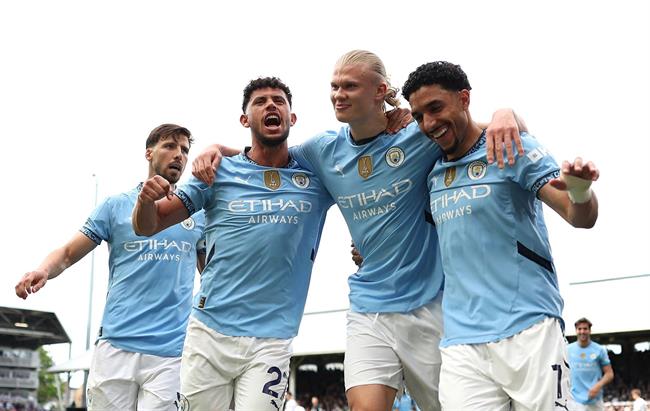 Pep Guardiola khẳng định Man City không cần nhiều cầu thủ 1