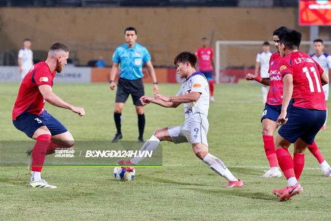 Tuấn Hải rực sáng trước ngày hội quân cùng ĐT Việt Nam