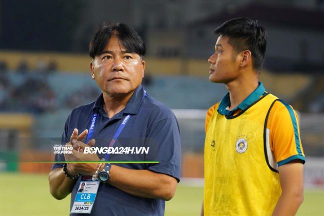 CLB Hà Nội gia hạn với HLV Makoto Teguramori tới năm 2026