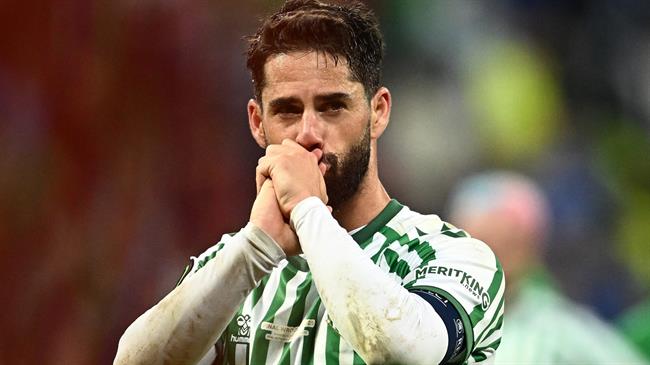 Isco tiếc nuối sau khi Betis để thua ngược Chelsea